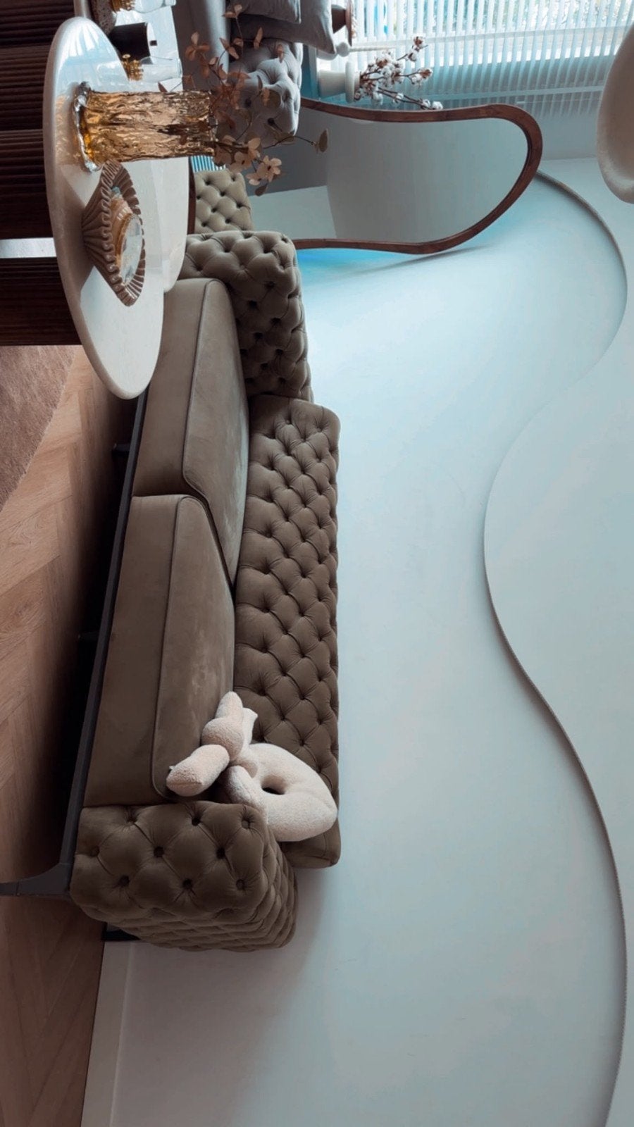 Luxe fluwelen slaapbank met Chesterfield-stijl, 75 tot 100 cm, Ophalen of Verzenden, Zo goed als nieuw, Rechte bank