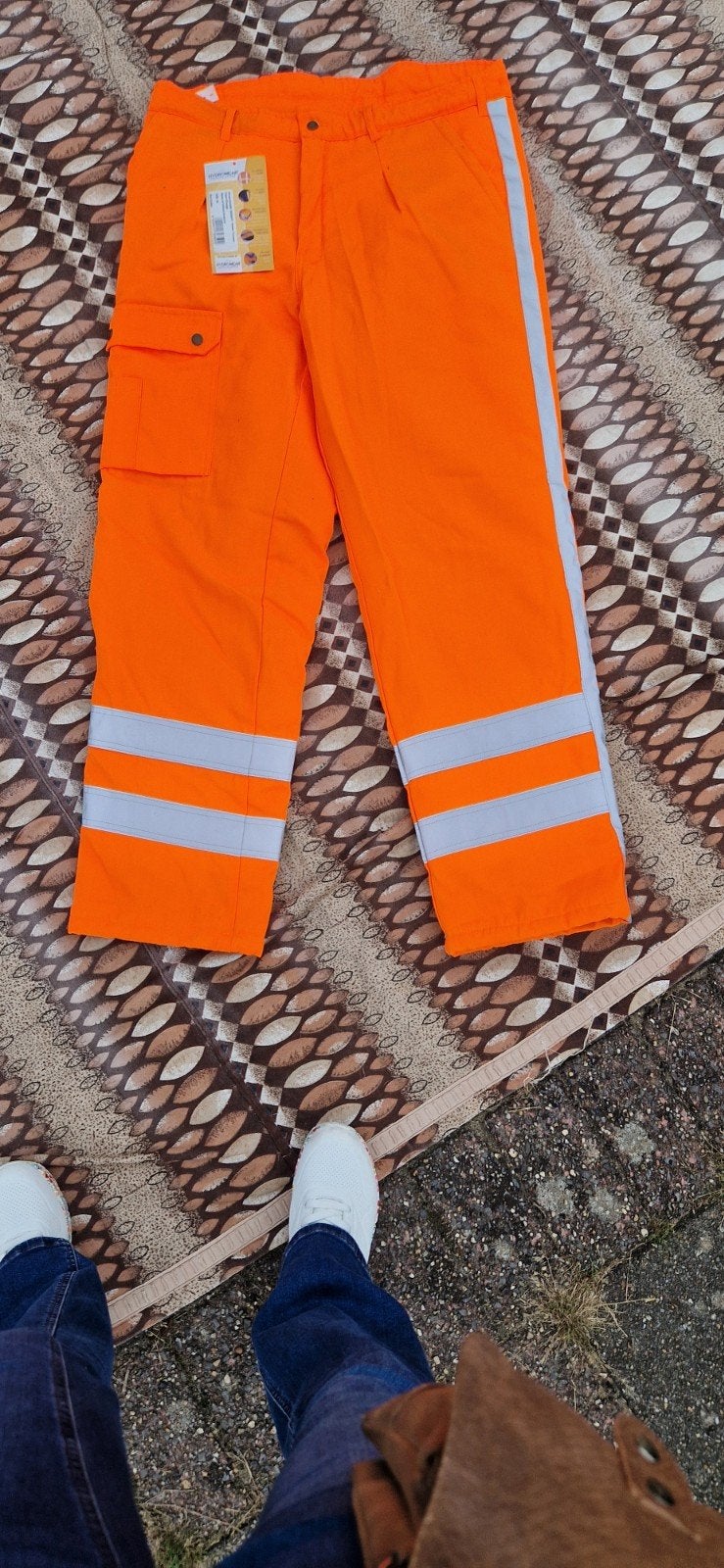 Oranje veiligheidsbroek met reflecterende strepen maat 54, Doe-het-zelf en Verbouw, Ophalen, Nieuw