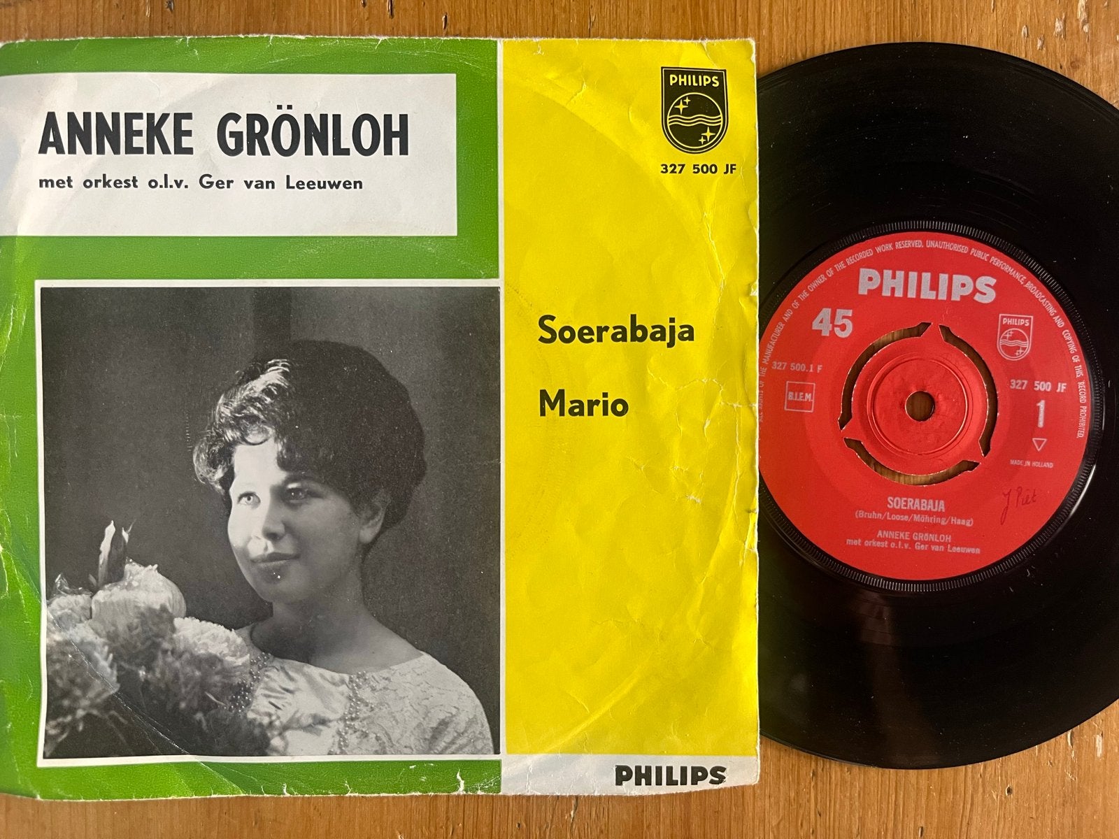 Anneke Grönloh - Soerabaja / Mario 7" vinyl single, Ophalen of Verzenden, Gebruikt, 7 inch, Nederlandstalig