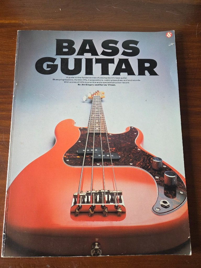 Boek "Bass Guitar" Gregory/Vinson basgitaar leren spelen, Ophalen, Zo goed als nieuw, Elektrische basgitaar