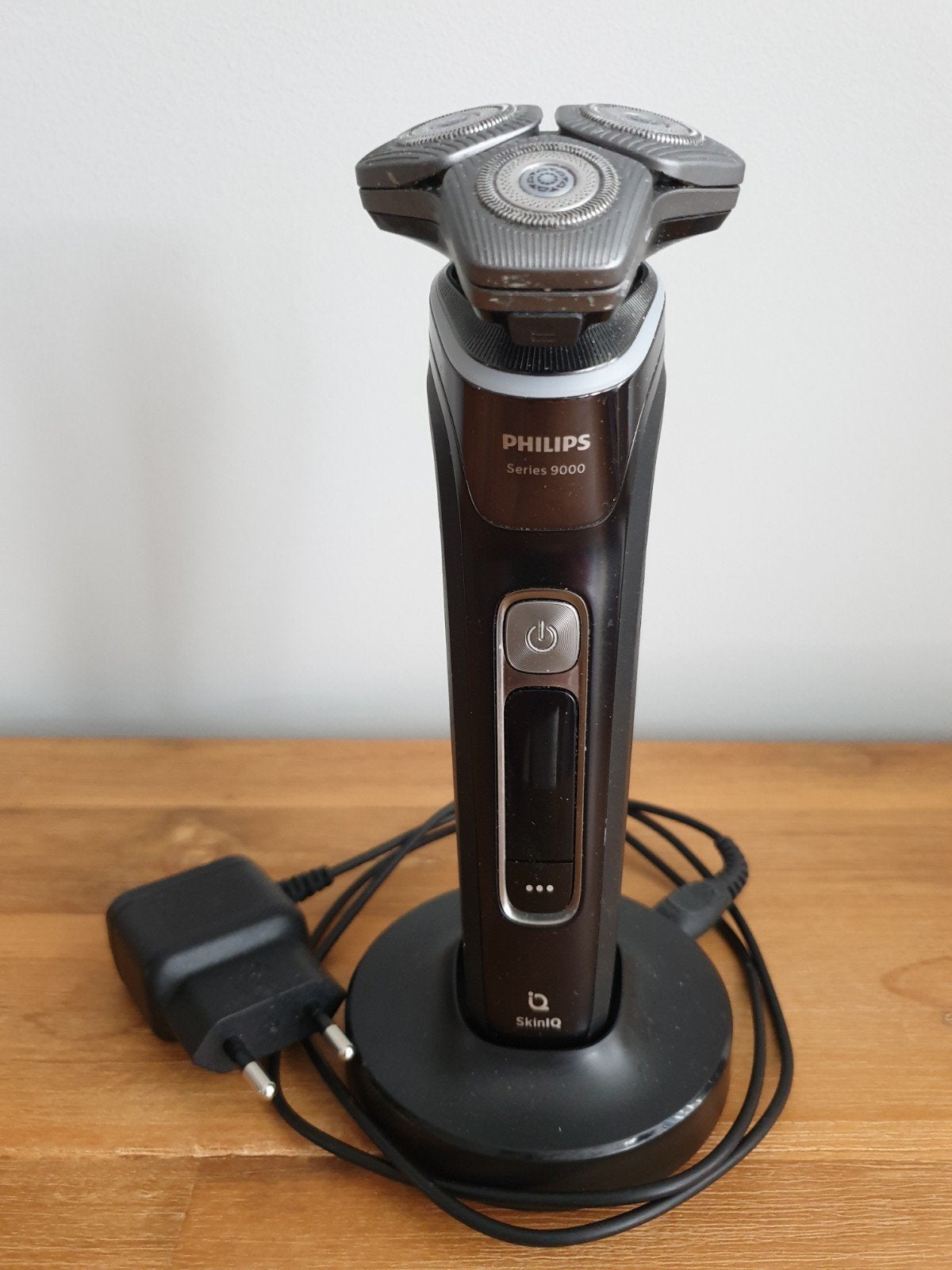 Philips scheerapparaat/S9000 series - oplaadbaar, Ophalen, Gebruikt, Gehele gezicht, Verzorging