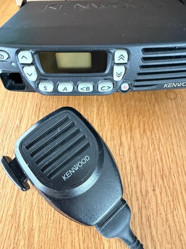 Kenwood TK-8162 UHF mobilofoon, Ophalen, Gebruikt, Zender en Ontvanger
