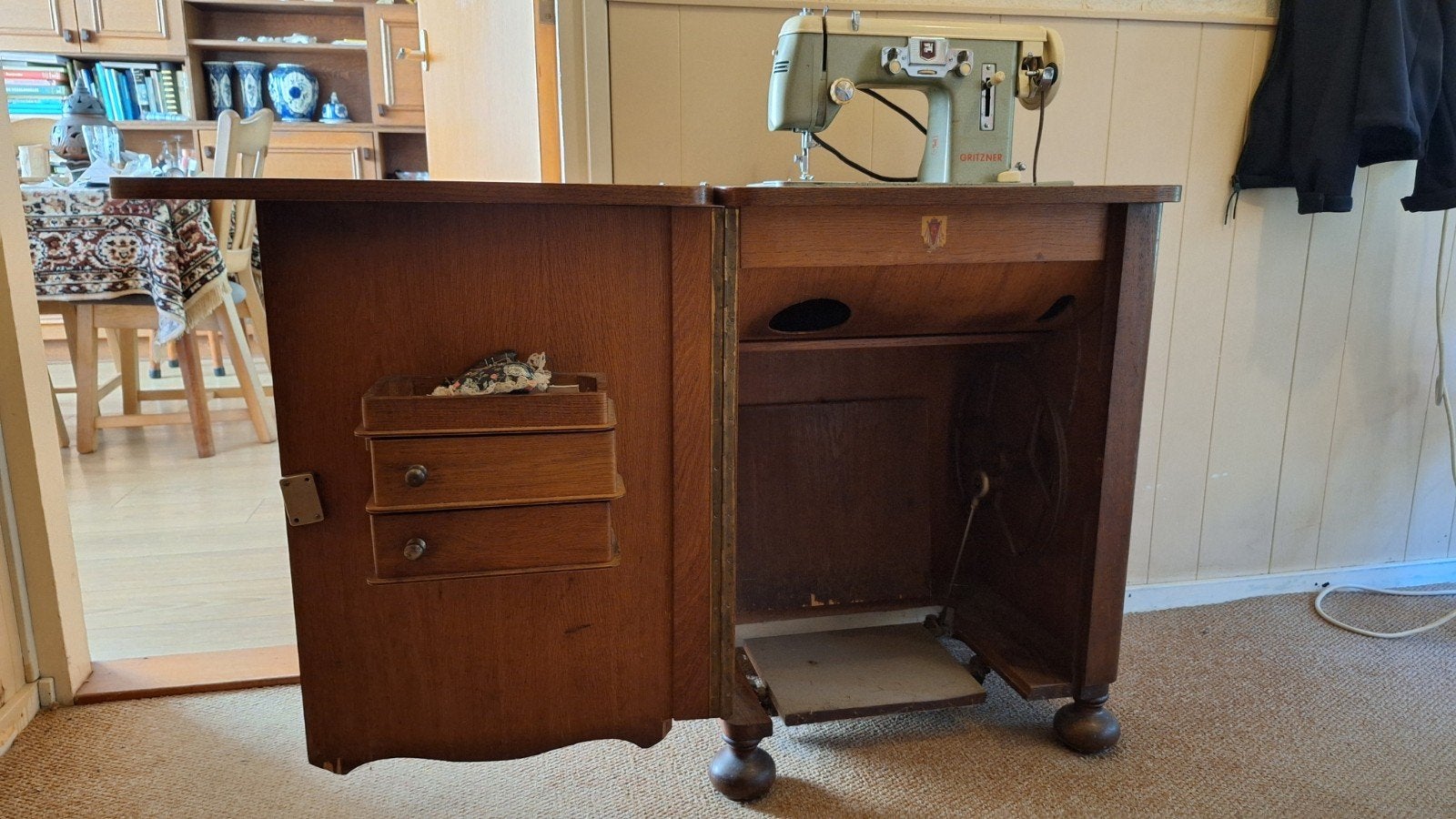 Vintage Gritzner Naaimachine met Kast, Ophalen