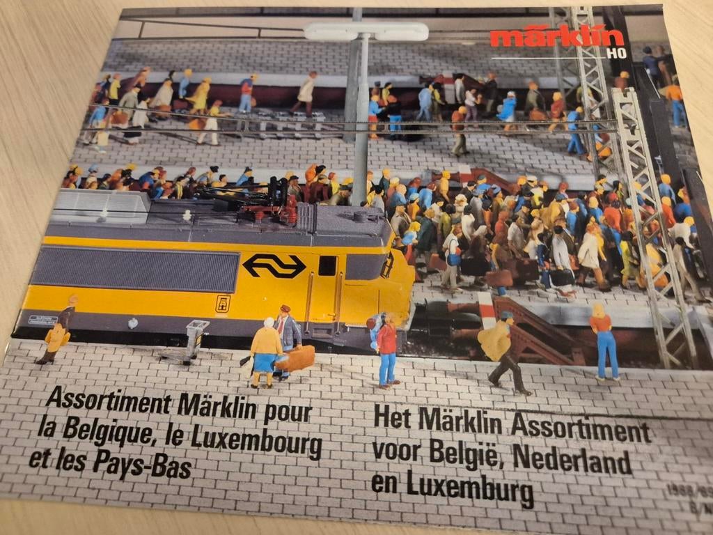 Nederlands 1988 Marklin treinen folder izgst mooie foto's, Hobby en Vrije tijd, Modeltreinen | H0, Wisselstroom, Wagon, Ophalen of Verzenden