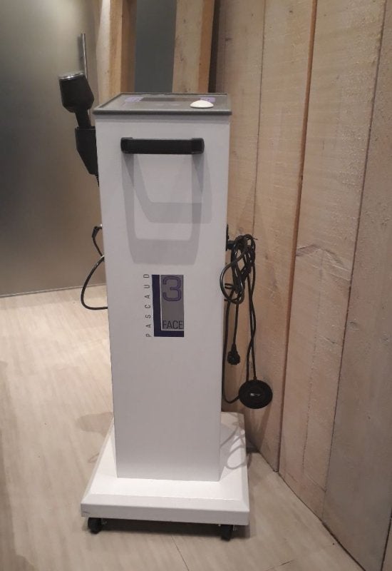 Pascaud L3 soft laser, Huidbehandeling