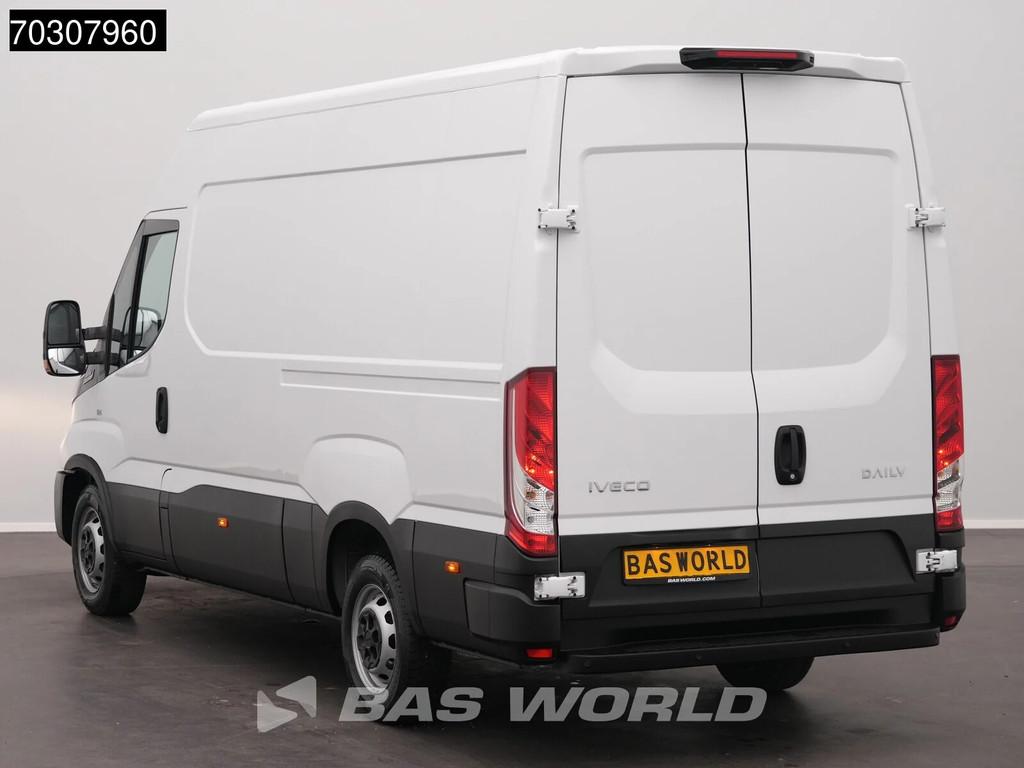 Iveco Daily 35S18 3.0L Automatic L2H2 180HP ACC Airco Cruise, Automaat, Stof, Euro 6, 4 cilinders
