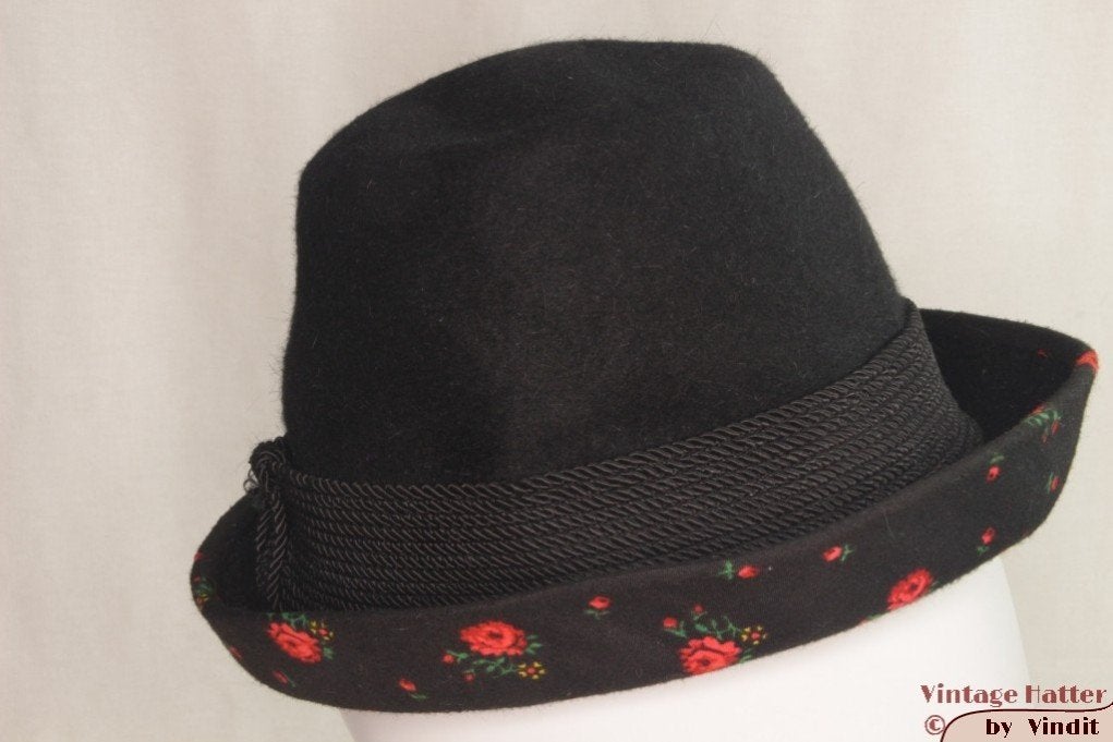 kleine Vintage Dameshoed zwart met bloemetjes 54, 134 t/m 140, Gebruikt, Meisje, Hoed
