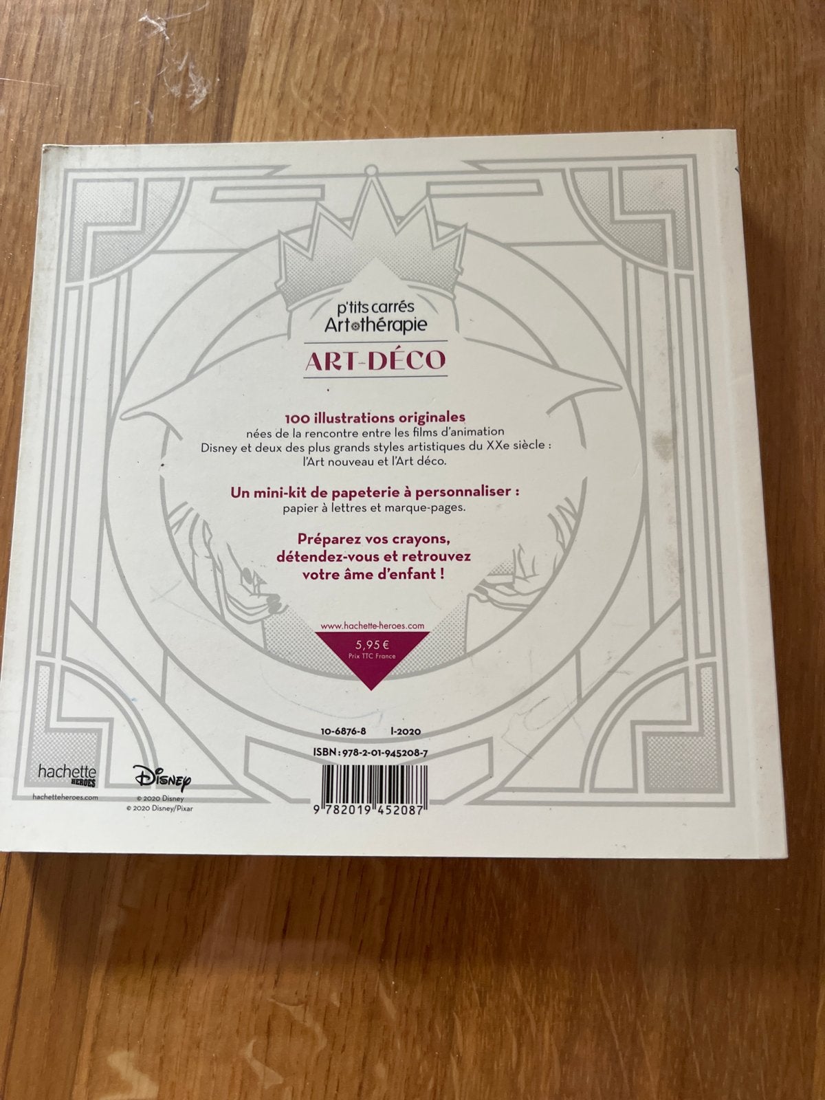 Disney Art Deco Kleurboek - Ontspanning en Creativiteit, Ophalen of Verzenden, Zo goed als nieuw