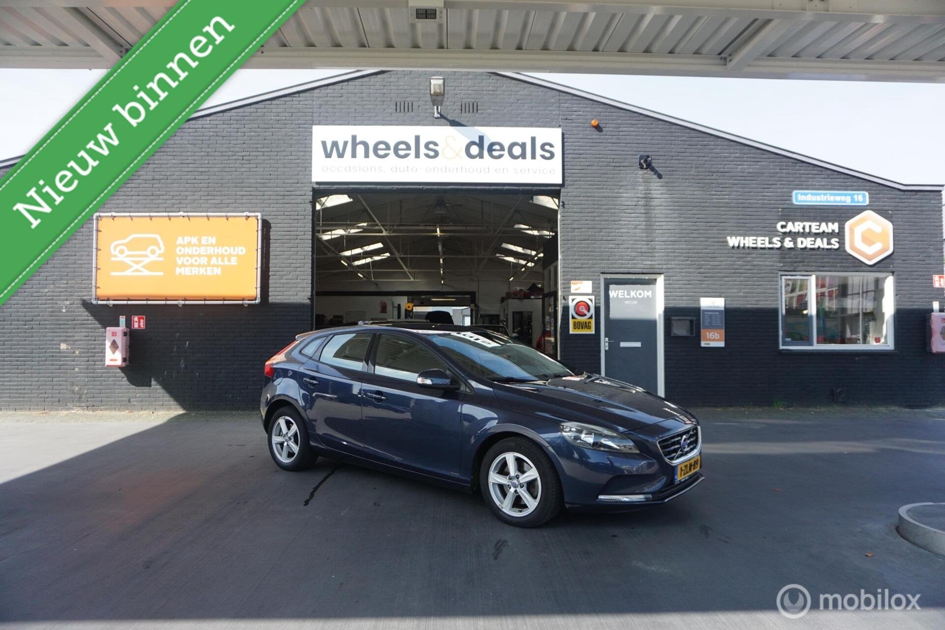 Volvo V40 1.6 T2 Kinetic 1e eigenaar., Voorwielaandrijving, Gebruikt, 4 cilinders, Blauw