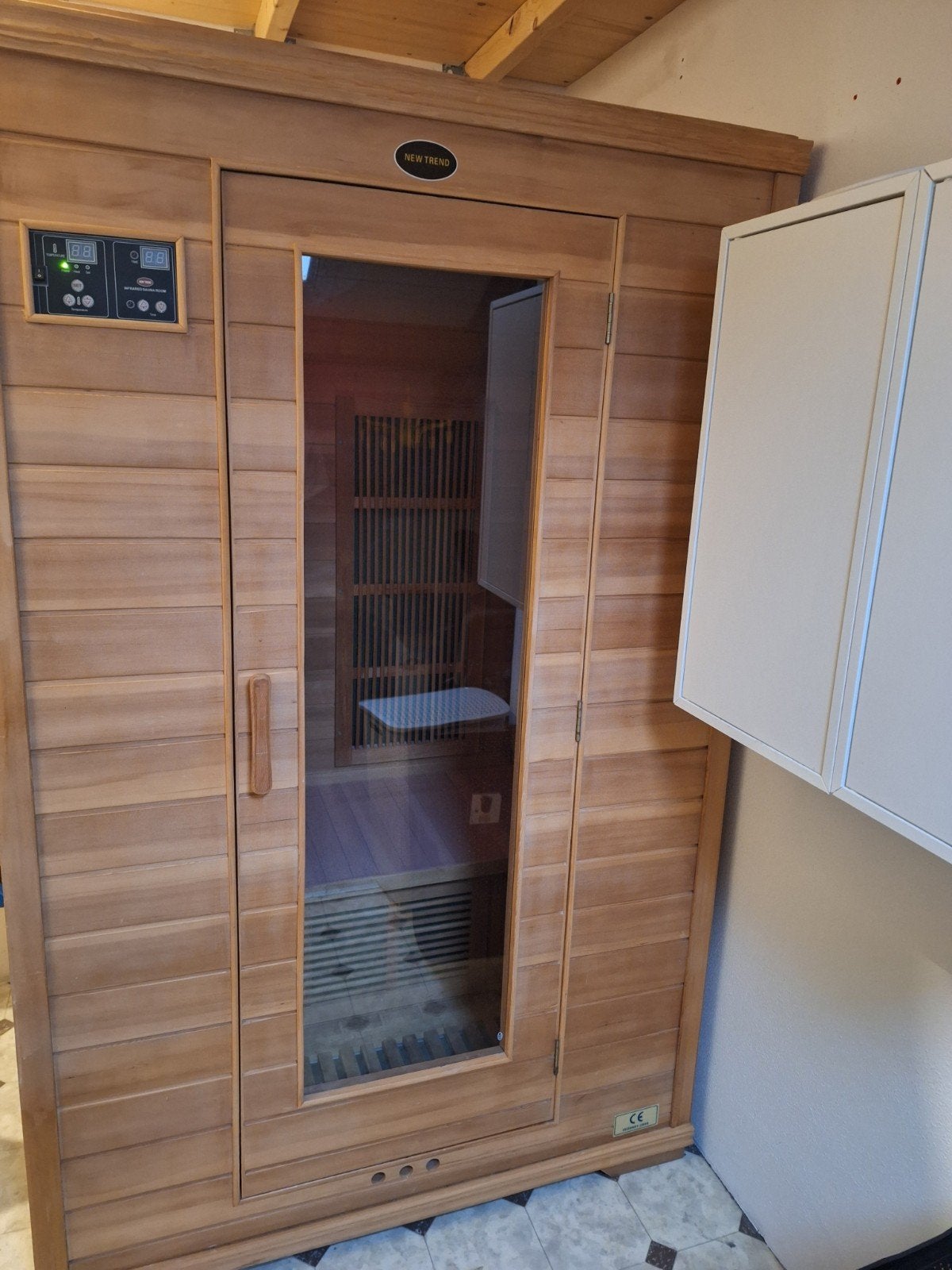 Infrarood Sauna New Trend Helsingborg, Sport en Fitness, Sauna, Ophalen, Gebruikt, New Trend, Complete sauna