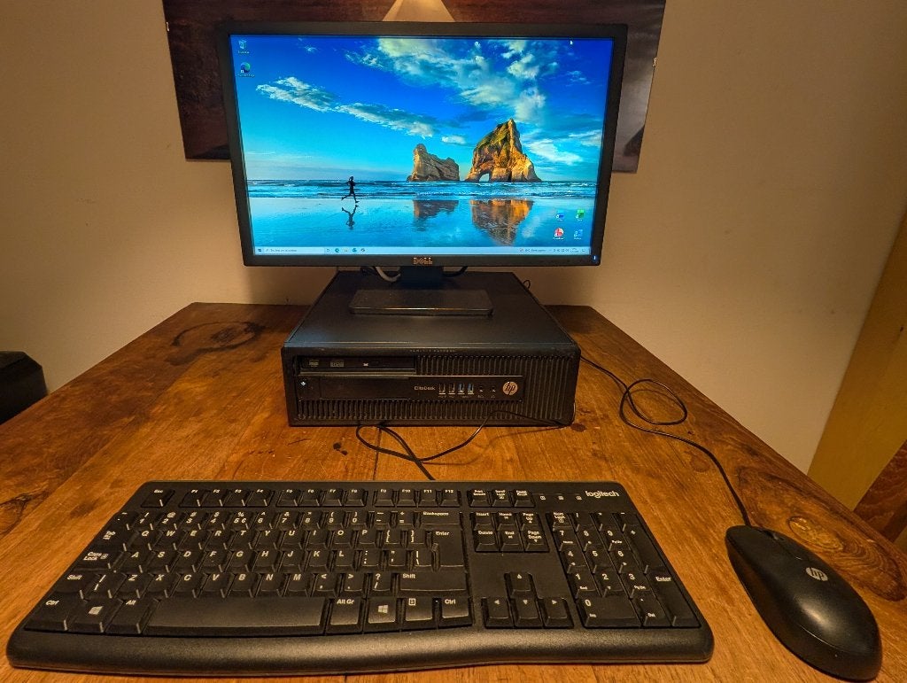 HP EliteDesk | AMD A4 | Dell 22" Full HD | Office 2021, Ophalen, Met monitor, 8 GB, Zo goed als nieuw
