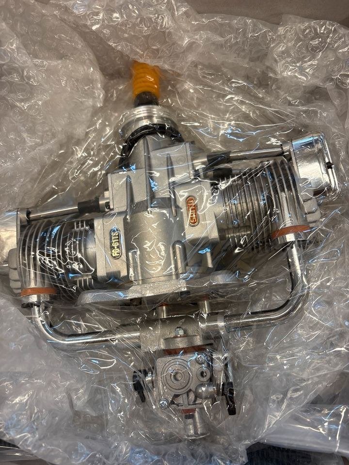 Saito FG-61 TS, 2-cilinder boxermotor, Ophalen, Auto, 1:32 tot 1:50, Zo goed als nieuw