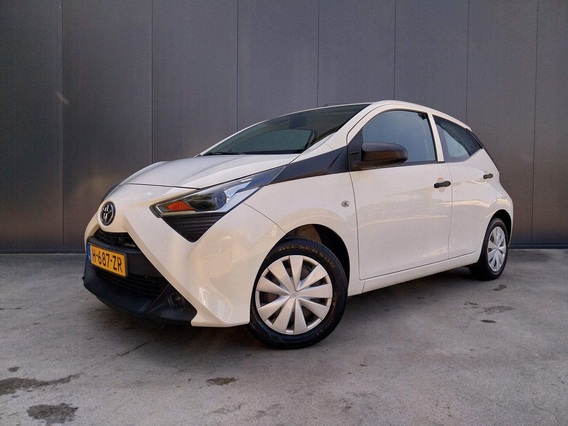 Toyota Aygo 1.0 VVT-i x 1e EIGENAAR AIRCO 5 DEURS NL AUTO, Voorwielaandrijving, Gebruikt, Euro 6, Start-stop-systeem