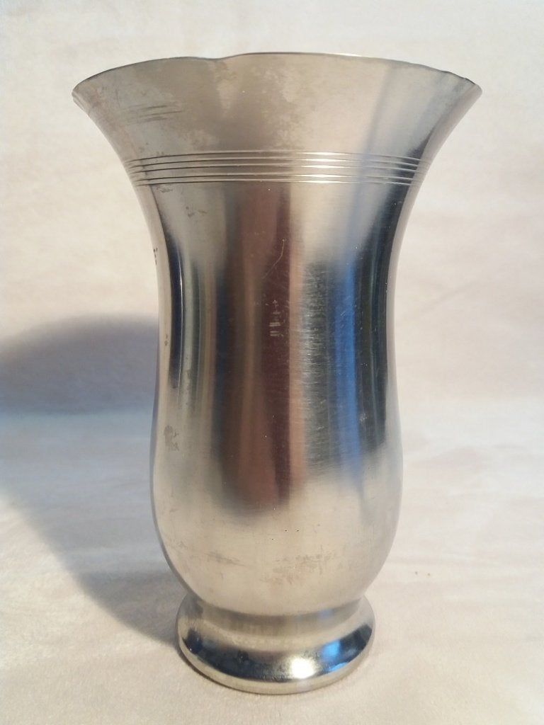 Tulpvormige tinnen vaas, Gebruikt, Metaal, Zilver, 15 cm