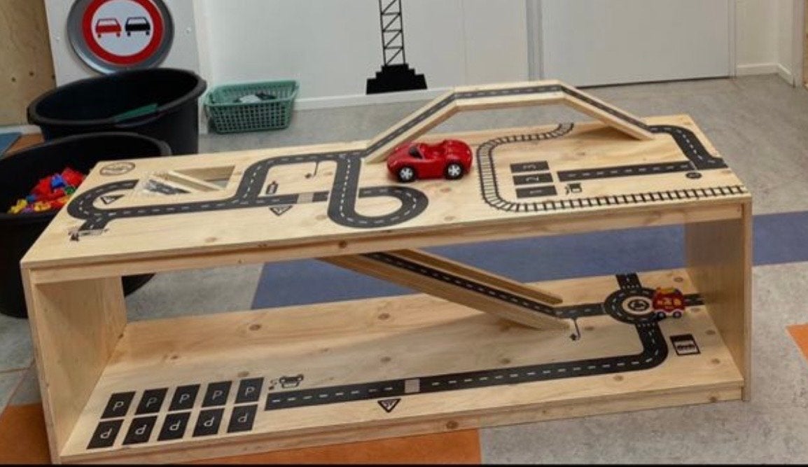 Houten speeltafel autobaan De Beleving, Ophalen, Gebruikt