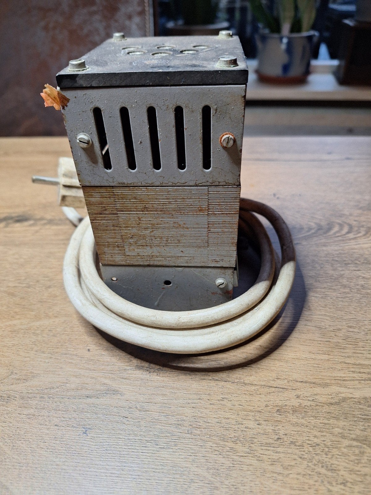 Krachtige Philips trafo voor 6/7/8/9/10 Volt > 12 Amp, Ophalen
