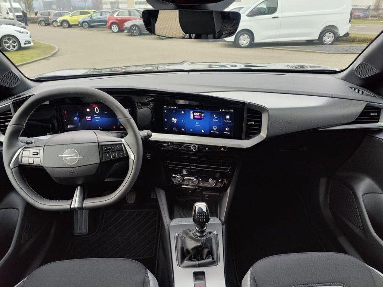 Foto 12 van Opel Mokka 1.2 Turbo 130pk Edition | Direct Leverbaar | Comf