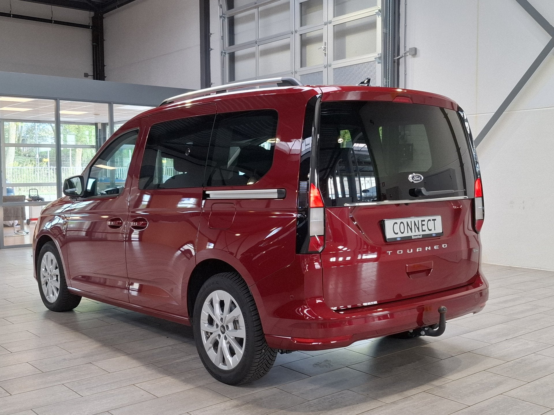 Ford Tourneo Connect 1.5 PHEV 150pk Titanium | Trekhaak | Wi, Stof, Plug-in hybride, Hybride Elektrisch/Benzine, Geïmporteerd