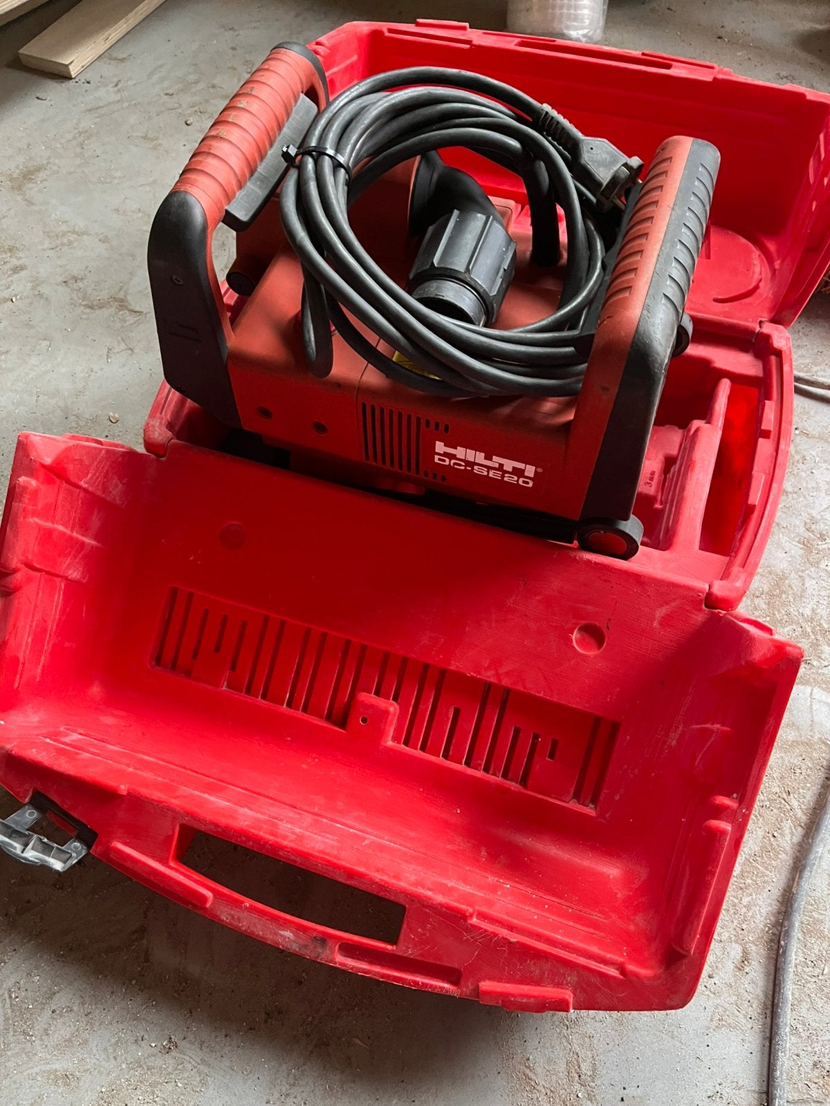 Hilti DC-SE 20 muurfrees, Ophalen, Zo goed als nieuw