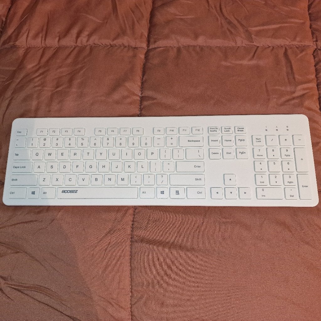 Accezz SH00049953 Bluetooth QWERTY toetsenbord wit, Computers en Software, Accezz, Ergonomisch, Ophalen of Verzenden, Zo goed als nieuw