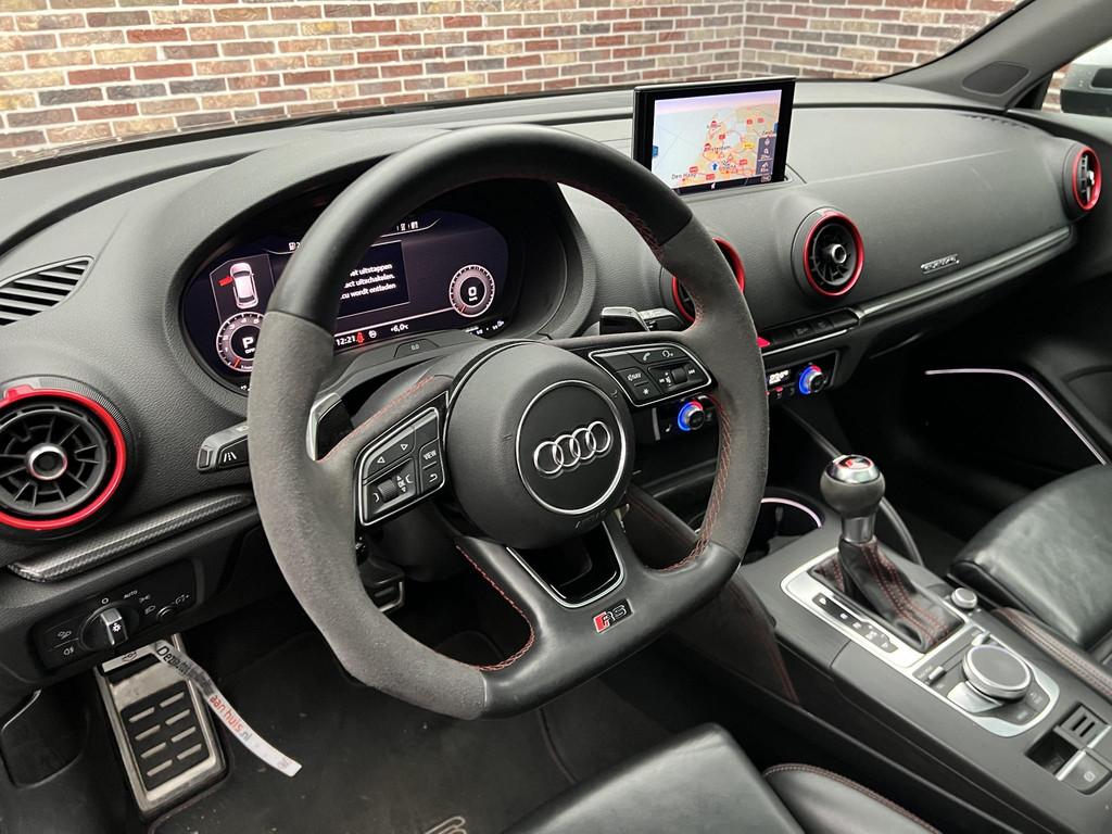 Audi RS3 2.5 TFSI RS3 quattro Panorama Virtual RS stoelen St, Automaat, Gebruikt, RS3, Zwart
