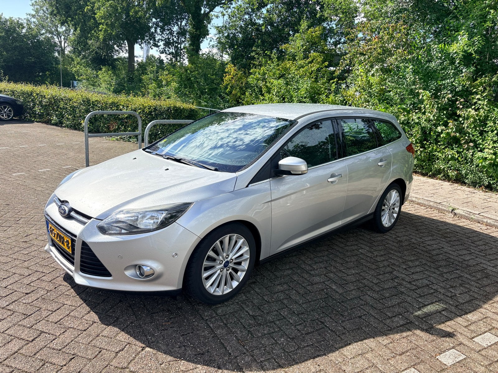 Ford Focus 1.6 Tdci 77KW Wagon 2013 Grijs, Auto's, Ford, Stof, 4 cilinders, Parkeersensor, Origineel Nederlands
