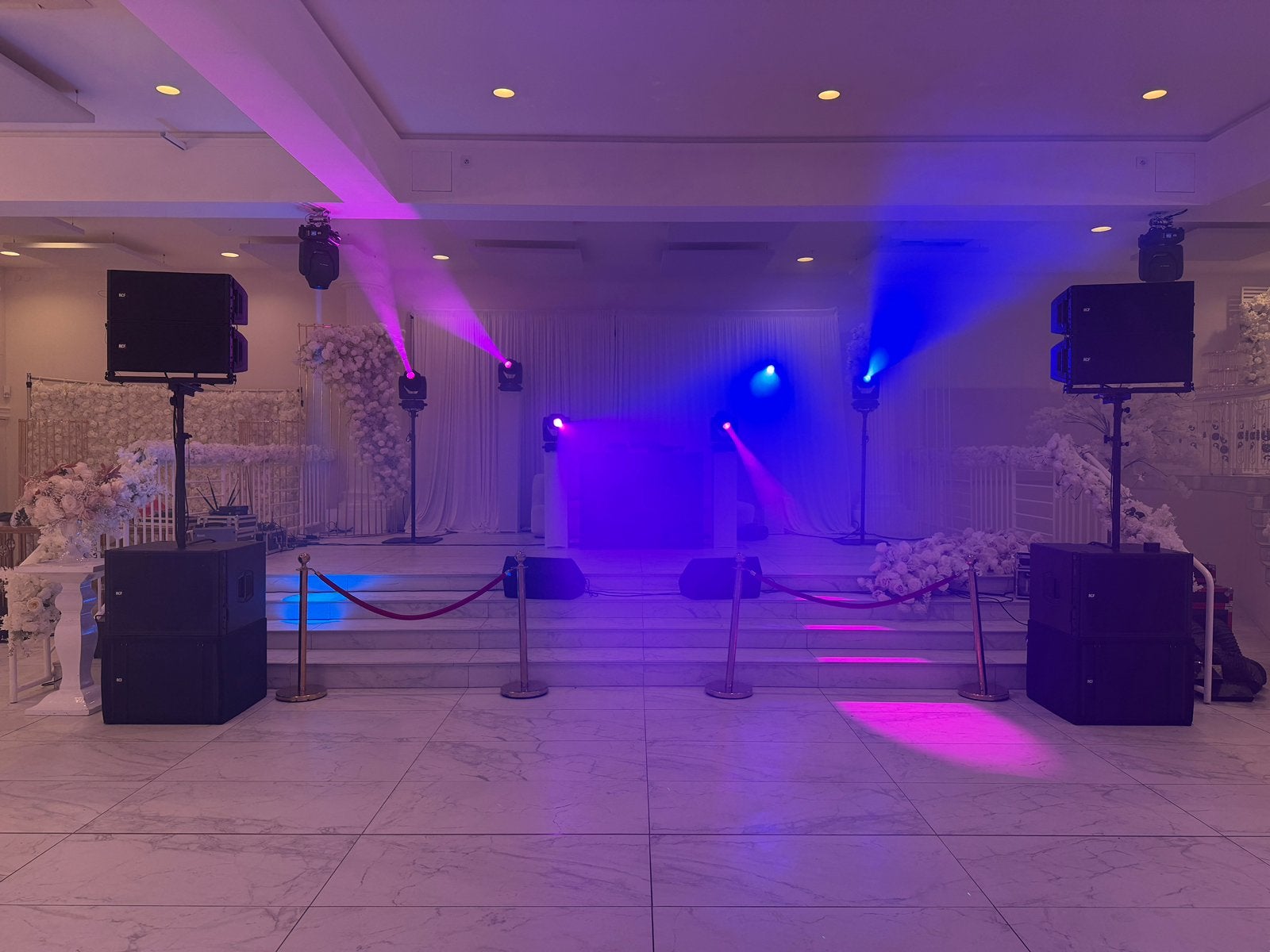 RCF HDL20a actieve line array speakers, Ophalen, Zo goed als nieuw, Minder dan 500 watt