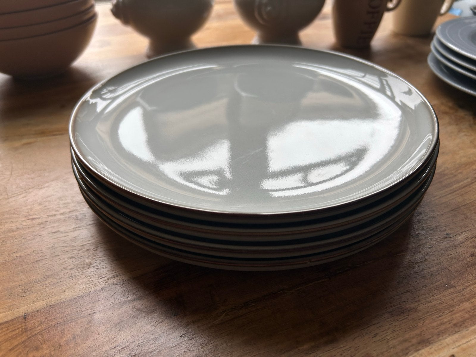 IKEA GLADELIG Borden grijs 25 cm - Set van 4, Ophalen, Keramiek, IKEA, Zo goed als nieuw