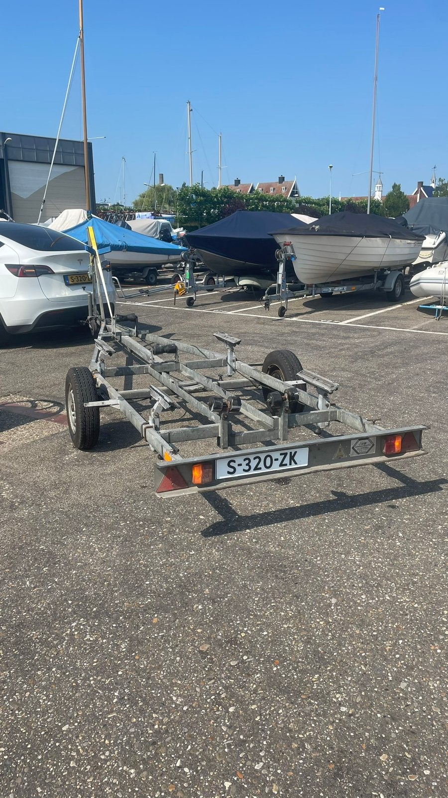 Heinemann boottrailer, Ophalen, Zo goed als nieuw, Minder dan 6 meter, Met rollen
