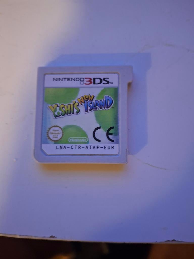 Yoshi's New Island (Nintendo 3DS) - Gebruikt maar werkt, Ophalen of Verzenden