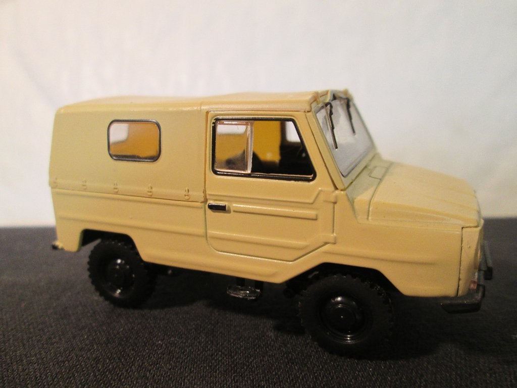russische bonbihb mya3, Ophalen of Verzenden, Zo goed als nieuw, Auto, Overige merken