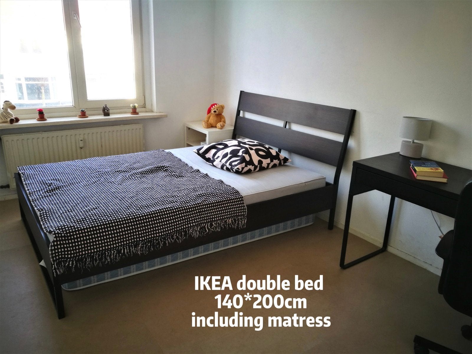 IKEA tweepersoonsbed 140x200cm met matras, Ophalen, Gebruikt, Zwart, Tweepersoons