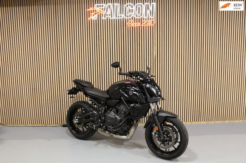 Yamaha MT-07 - 2024 - Akrapovic - Handvat Verwarming - Bar E, Yamaha Motor Co., Ltd., LED Verlichting, Bedrijf, Meer dan 35 kW