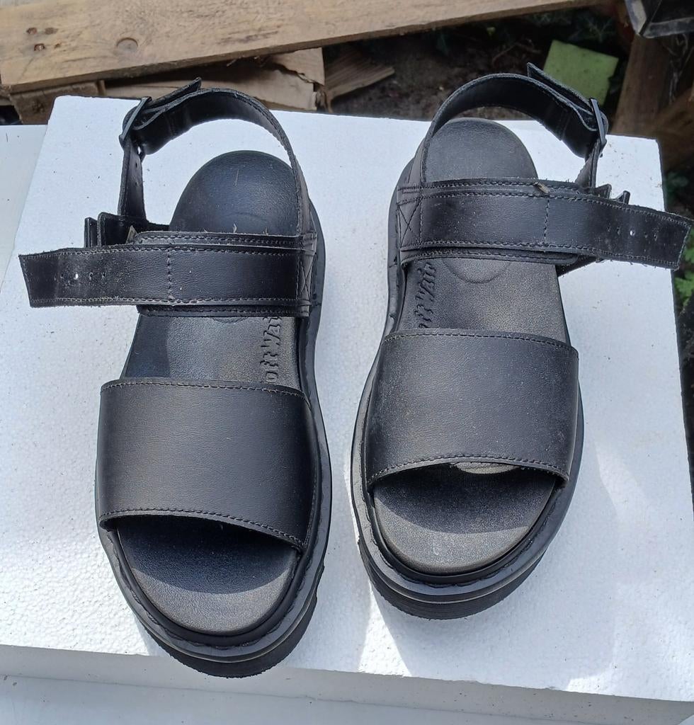 Dr Martens Sandalen Voss paar keer gedragen, Kleding | Dames, Schoenen, Ophalen of Verzenden, Zo goed als nieuw, Zwart, Sandalen of Muiltjes