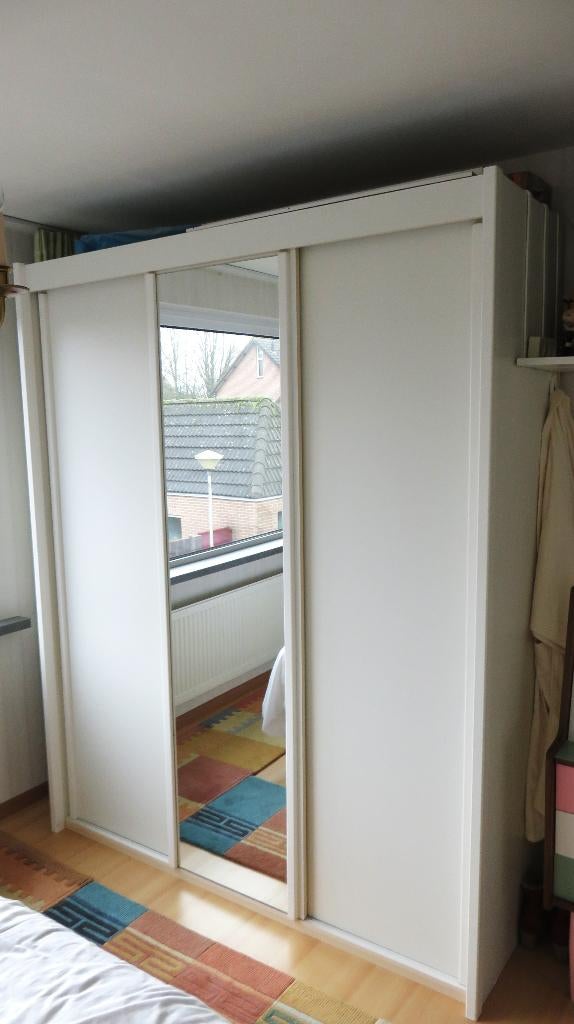 garderobekast, 3 deurs kleding kast, z.g.a.n. 1775x218h., Ophalen, Met deur(en), 150 tot 200 cm, Zo goed als nieuw
