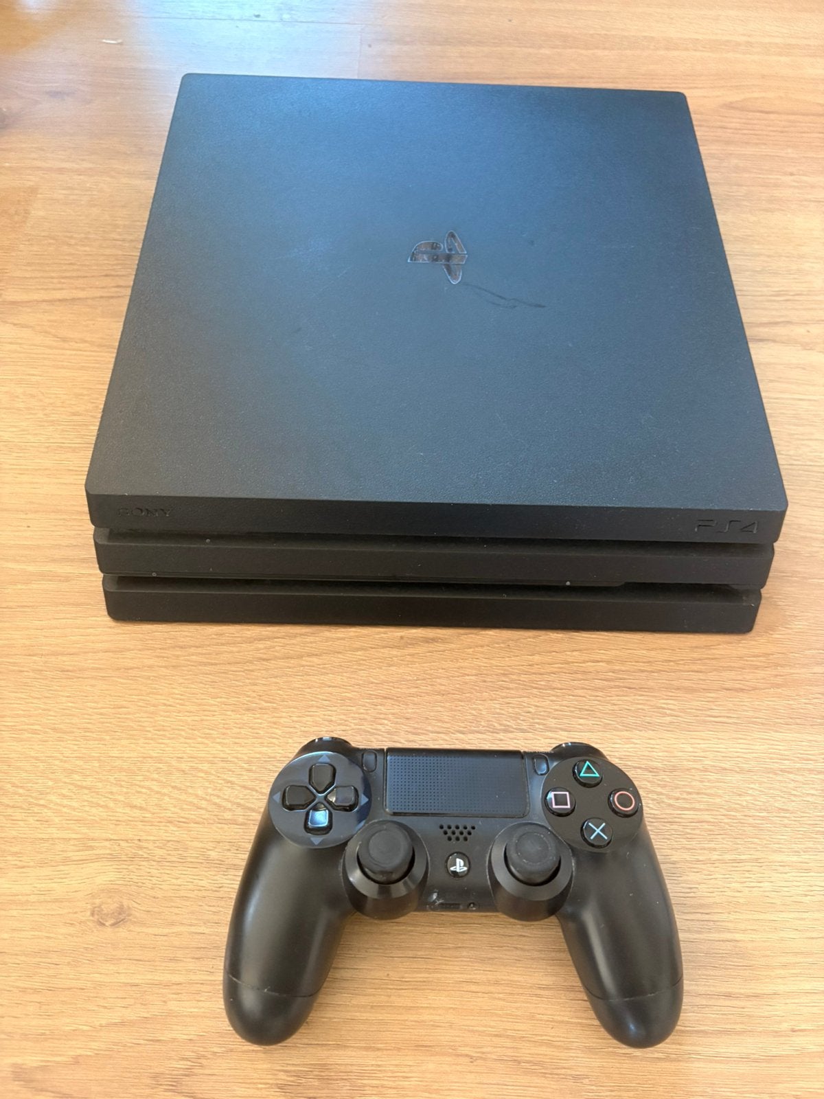 Playstation 4 PRO  + 1 controller, Ophalen, Zo goed als nieuw, 1 TB, Met 1 controller