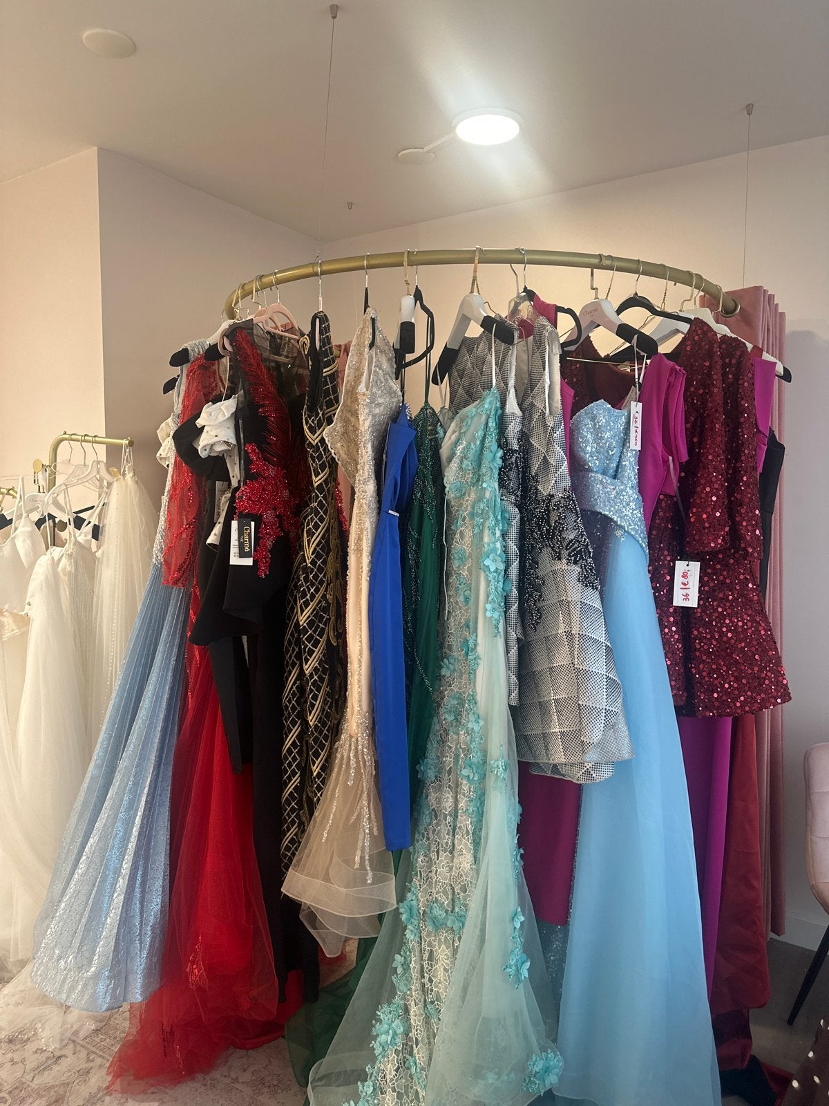 22 Avondjurken Partijverkoop - €45 per stuk, Kleding | Dames, Jurken, Maat 38/40 (M), Meerkleurig, Ophalen of Verzenden, Zo goed als nieuw