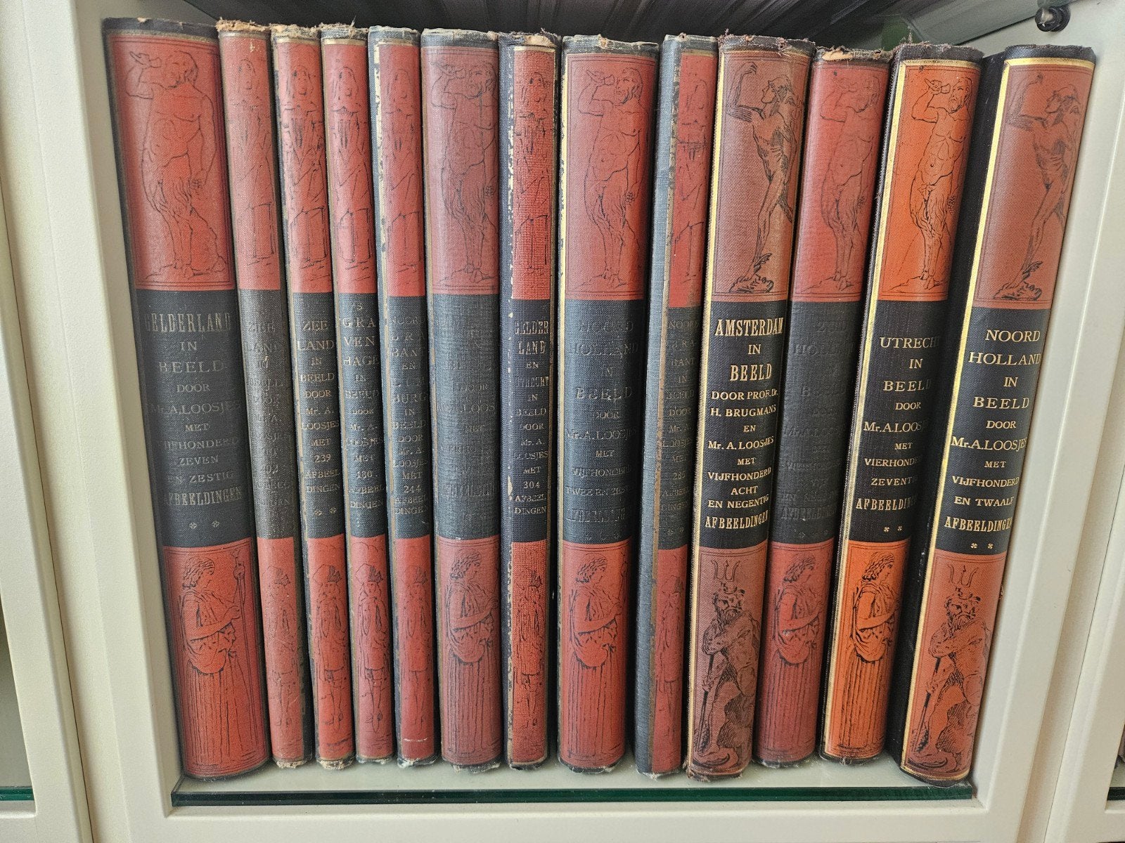 Collectie 'In Beeld' boeken van Mr. A. Loosjes, Boeken, Ophalen, 20e eeuw of later, Gelezen, Mr. A. Loosjes