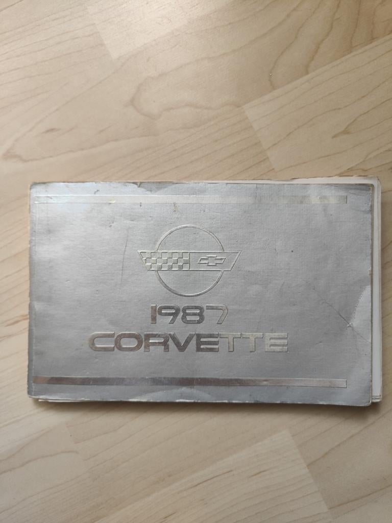 Origineel Instructieboekje Corvette C4 1987, Auto diversen, Handleidingen en Instructieboekjes, Ophalen of Verzenden