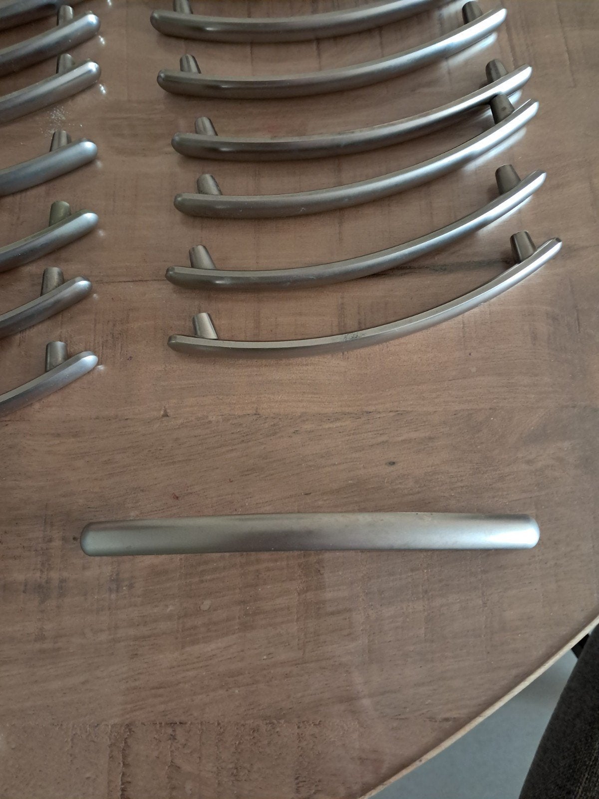 Handgrepen met schroeven. 17x. Zie foto's. 128 mm., Ophalen, Zo goed als nieuw