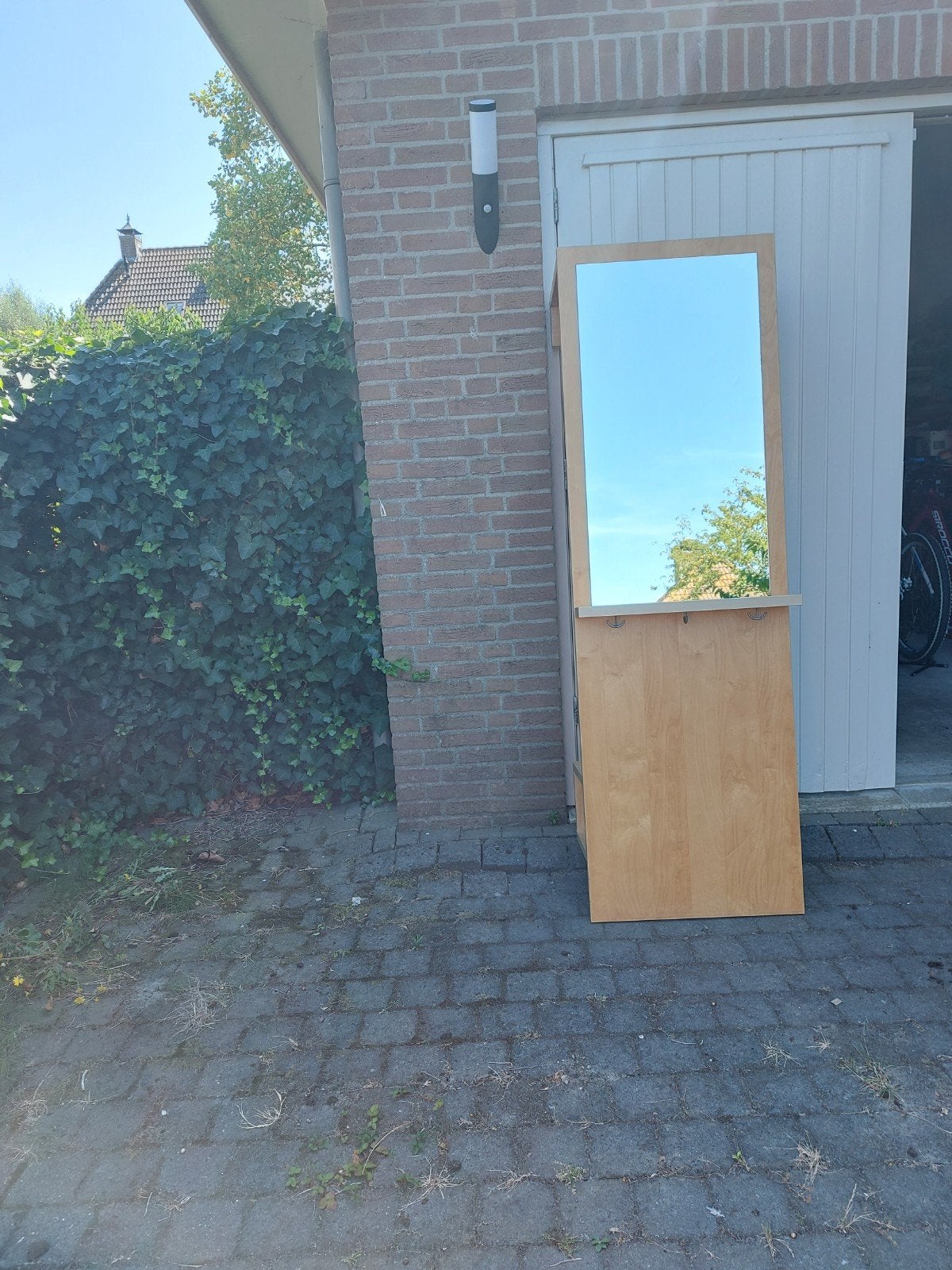 Twee Ikea kapstokken met spiegel, Gebruikt, 150 tot 200 cm, Hout, Ophalen