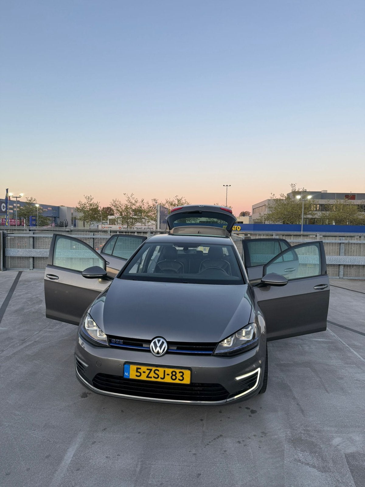 Volkswagen Golf GTE (stage 1 - 280PK + leder en stoelverw.), Auto's, Zwart, 4 cilinders, 1395 cc, 1499 kg