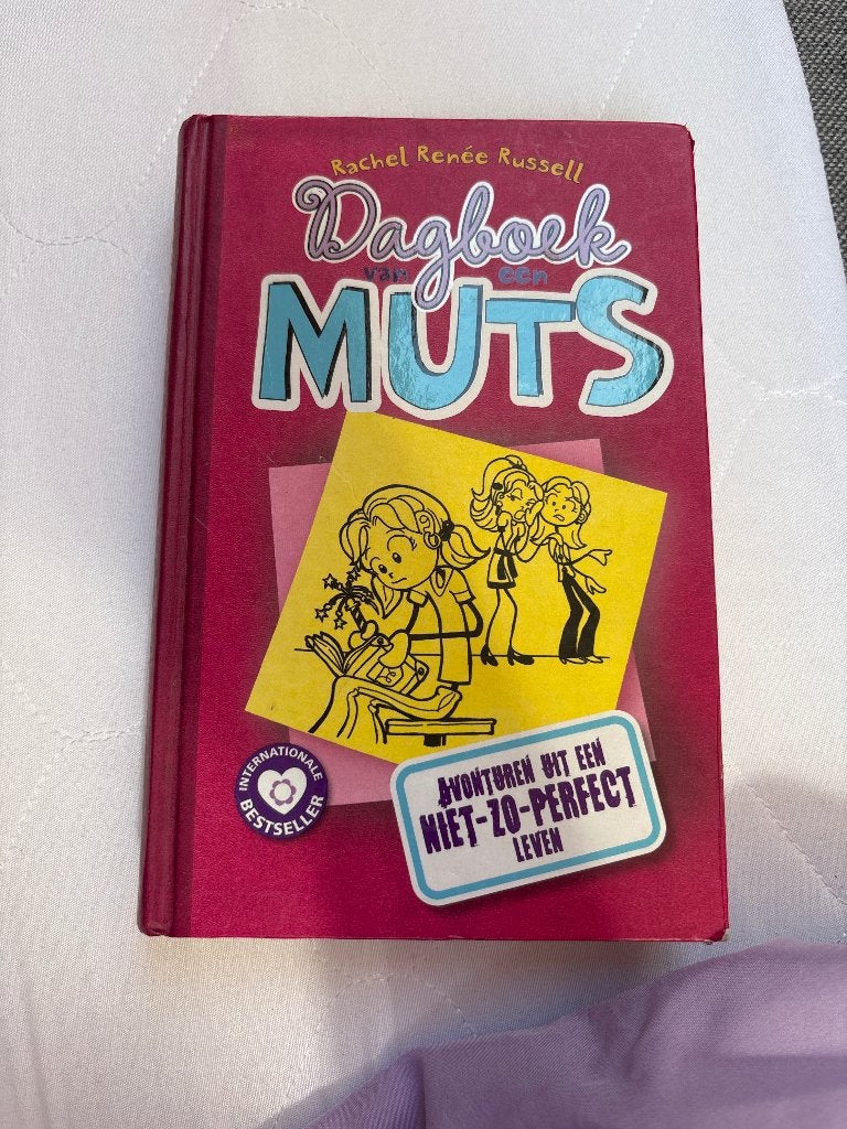 Dagboek 1, Ophalen, Gelezen, Rachel Renée Russell, Fictie
