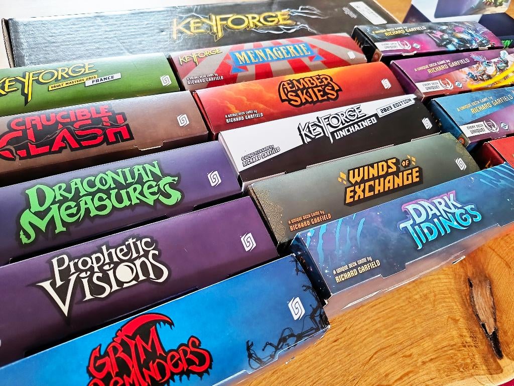 Keyforge Decks: Hoge SaS decks voor de competitieve speler!, Een of twee spelers, Ophalen of Verzenden, Zo goed als nieuw, Ghost Galaxy