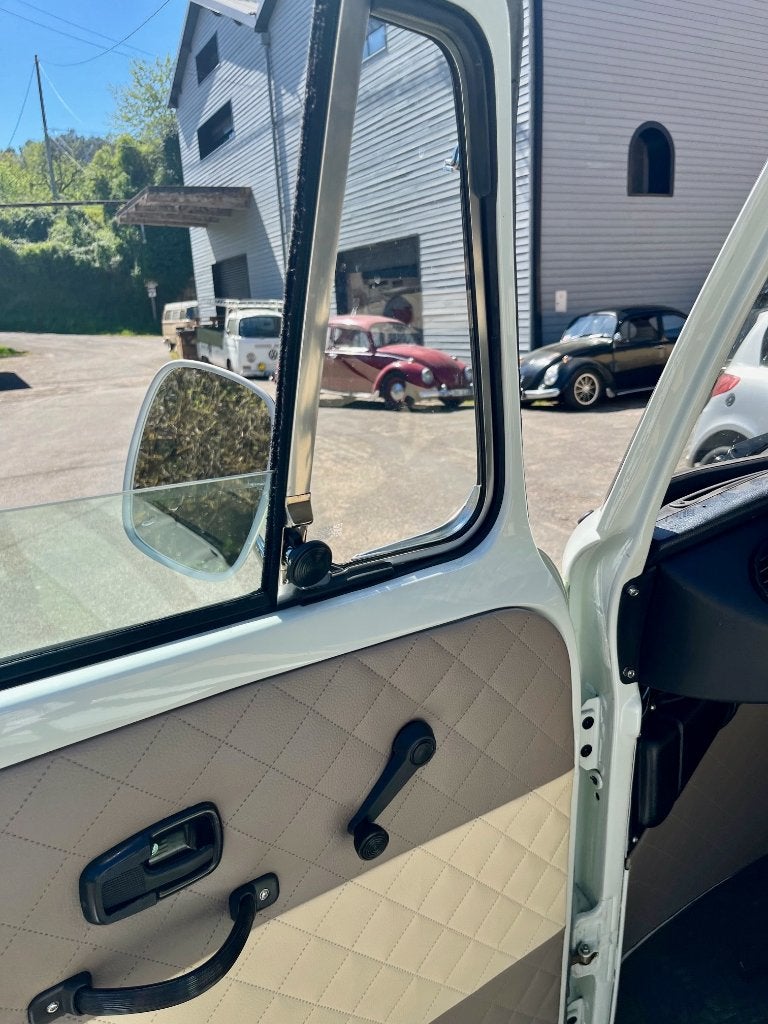 Volkswagen T2b Kombi (1991) | Volledig gerestaureerd |camper, foto 8