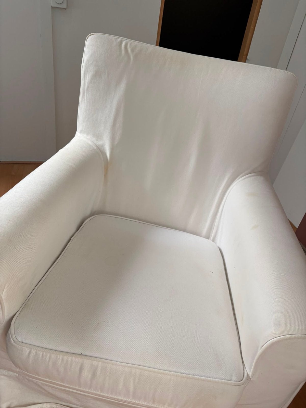 Comfortabele witte fauteuil, Ophalen, Gebruikt, Stof, 75 tot 100 cm