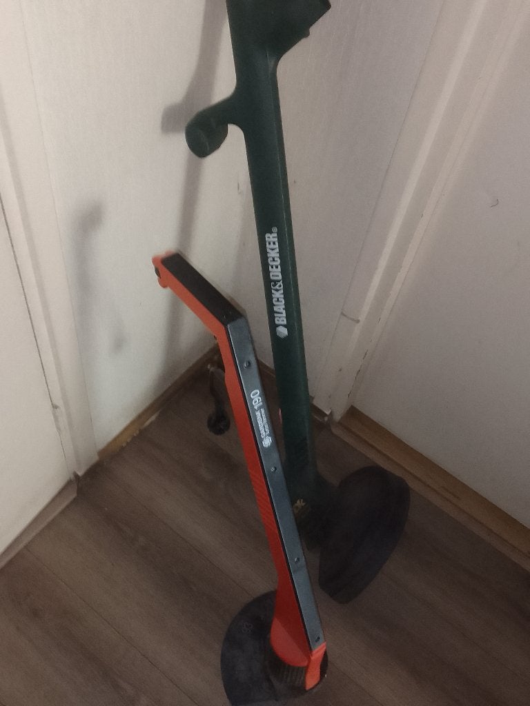 TE KOOP black &decker garden uno timmer grastrimmer, Ophalen, Gebruikt