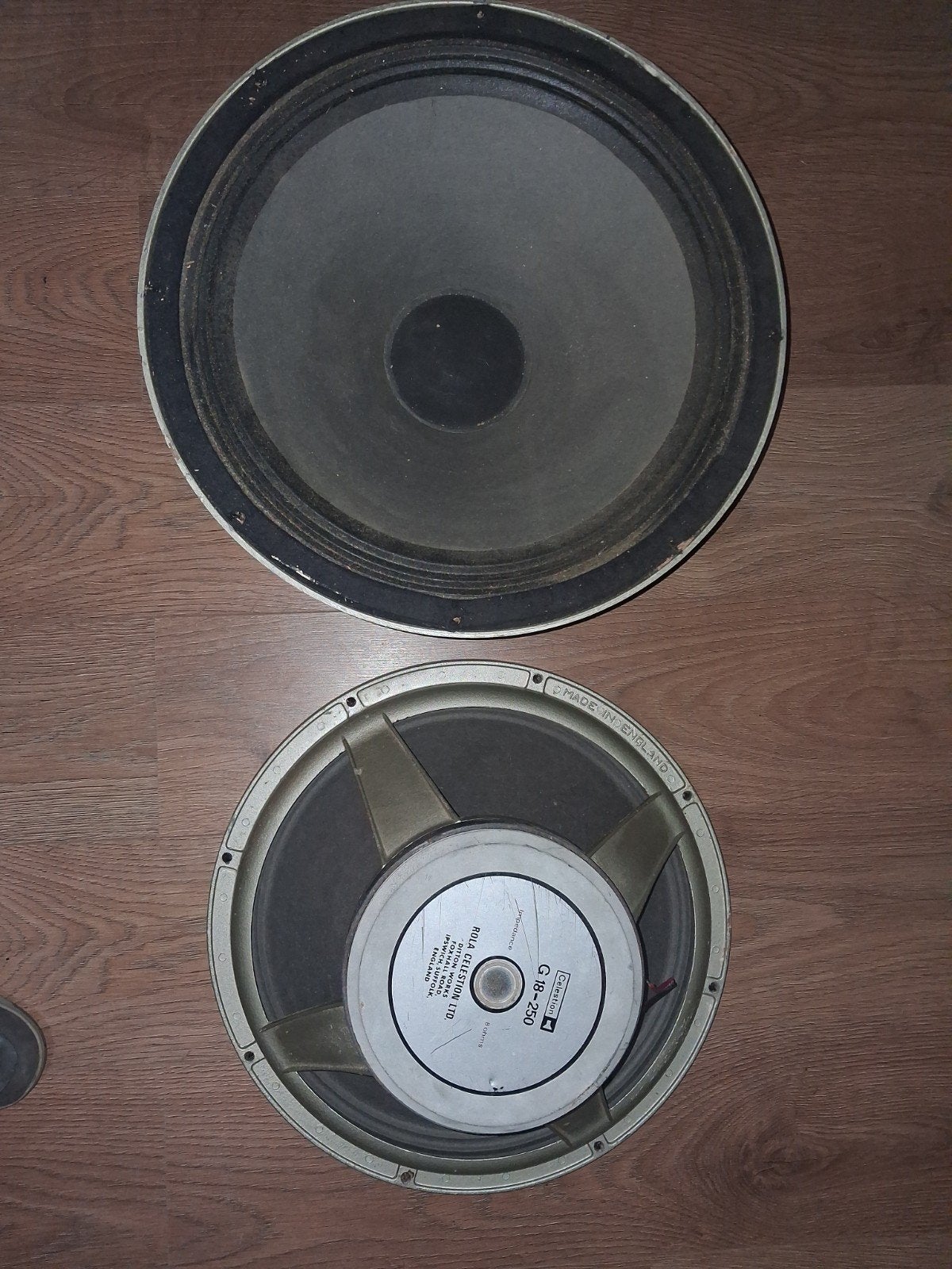 2x 18" 250W 8 Ohm Vintage Basgitaar Speakers, Ophalen, Zo goed als nieuw, 150 watt of meer, Overige merken