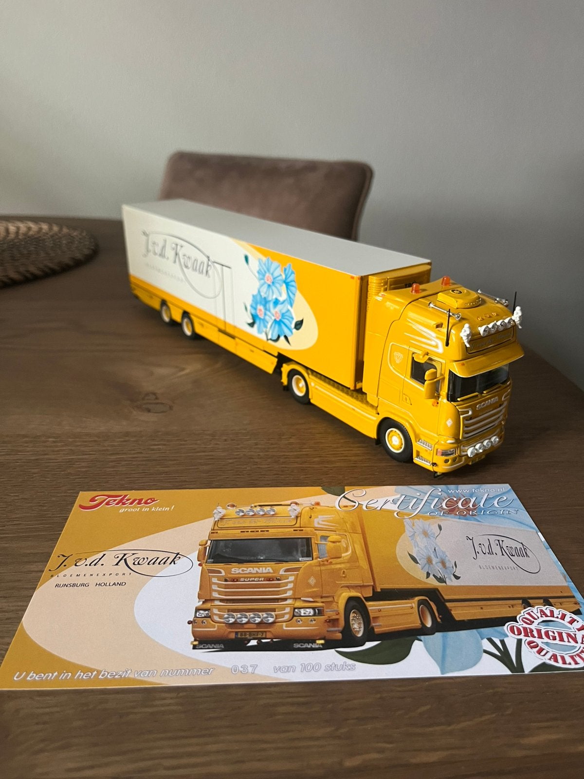 Tekno scania van dr kwaak, Hobby en Vrije tijd, Modelauto's | 1:50, Ophalen, Zo goed als nieuw, Bus of Vrachtwagen, Tekno