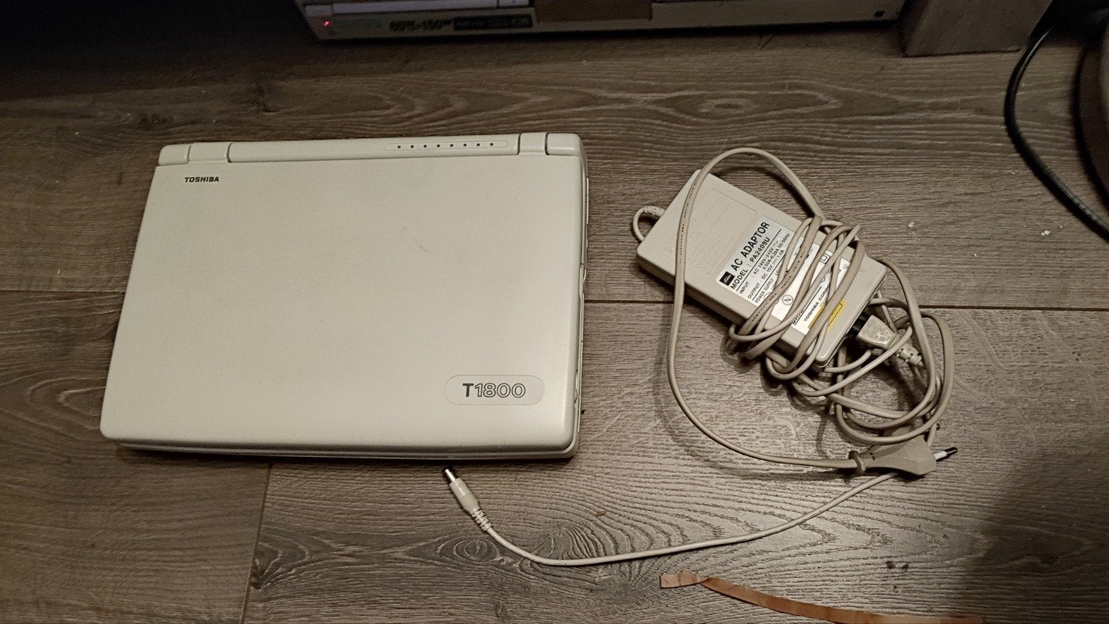 Toshiba T1800 Laptop - Gaat niet aan, Computers en Software, Vintage Computers, Ophalen of Verzenden, Toshiba